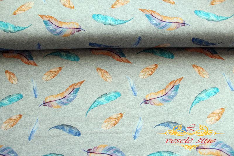 Úplet Pierka na sivej