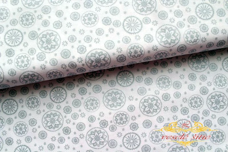 Bavlna Vianočné strieborné mandalky