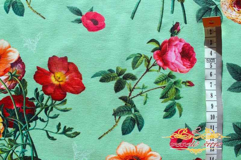 Úplet Ruže na zelenej digi