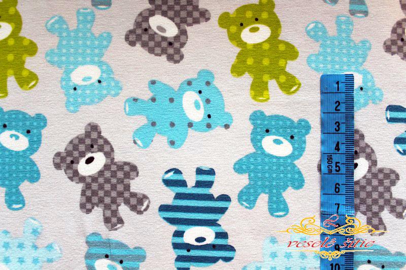 Úplet Mackovia modrí skladom len 1,40m