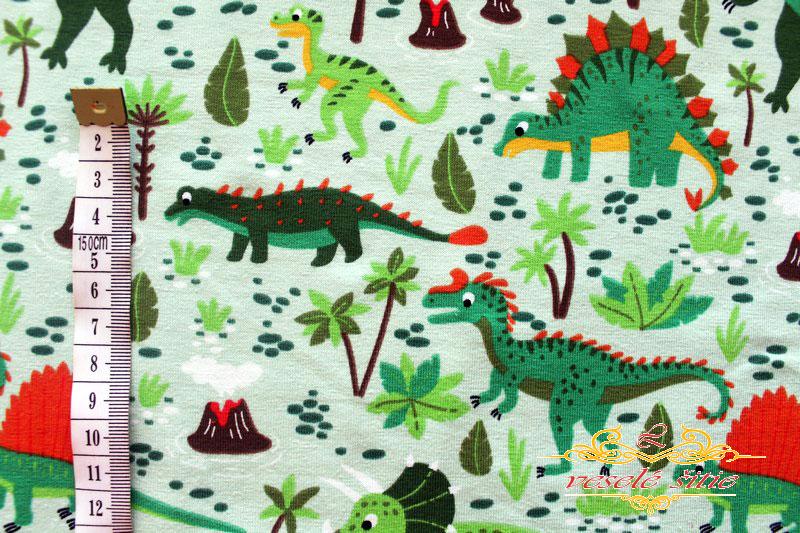 Úplet Zem dinosaurov zelený