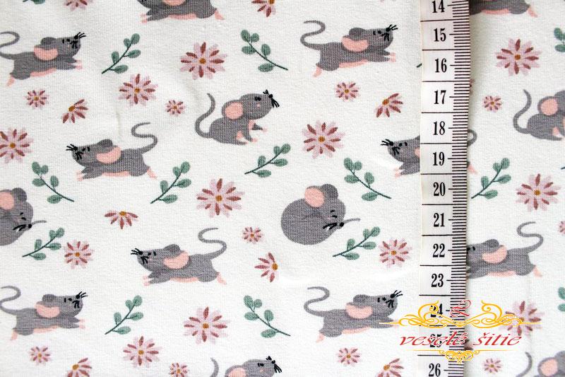 Úplet Myšky na bielej