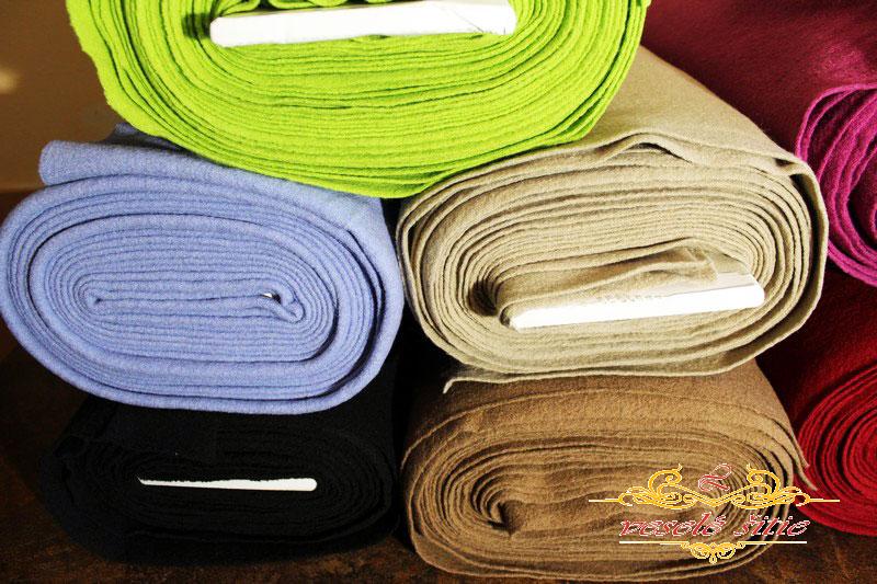 Vlna Čierna len 1,72m skladom